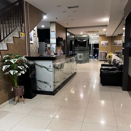 Signature Hotel Куантан Экстерьер фото