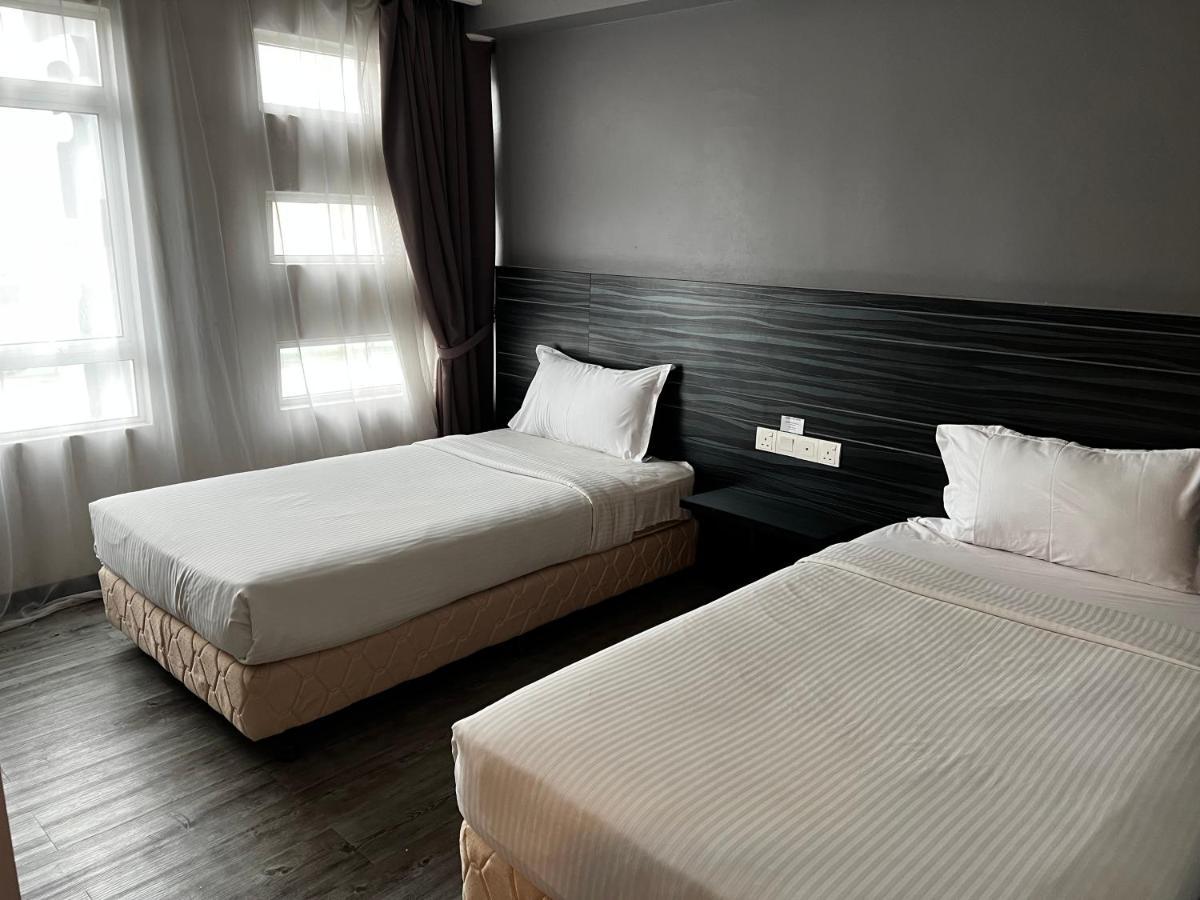 Signature Hotel Куантан Экстерьер фото