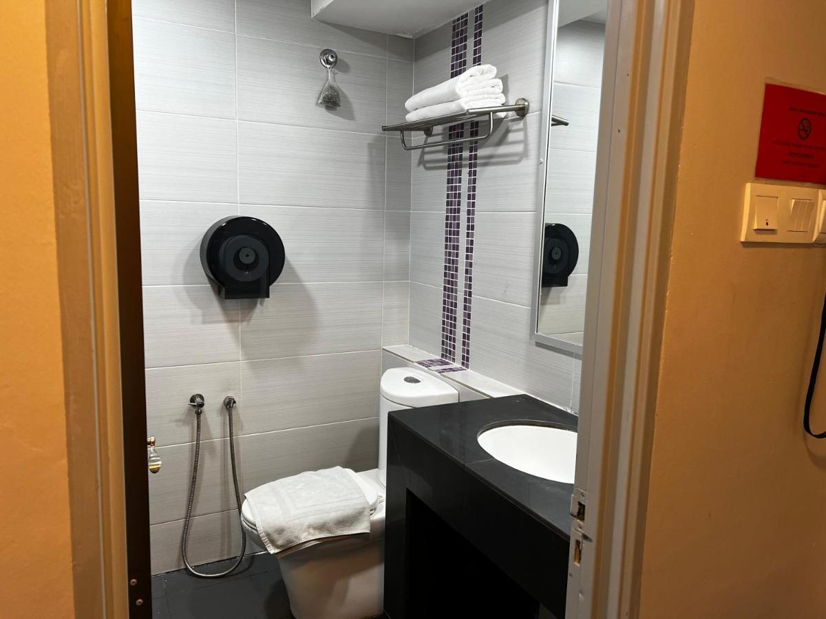 Signature Hotel Куантан Экстерьер фото