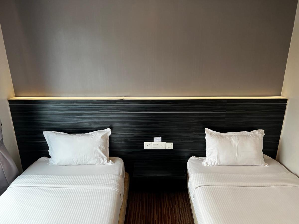 Signature Hotel Куантан Экстерьер фото
