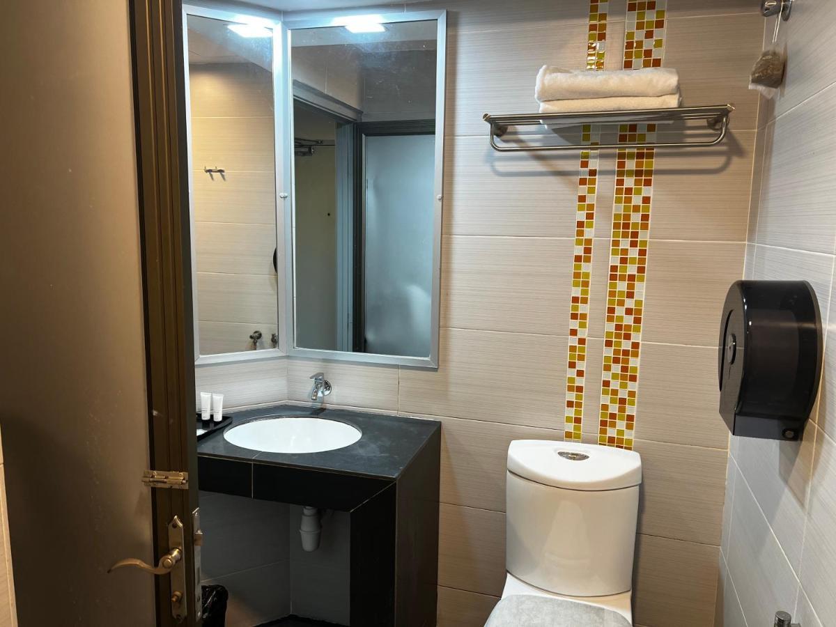 Signature Hotel Куантан Экстерьер фото