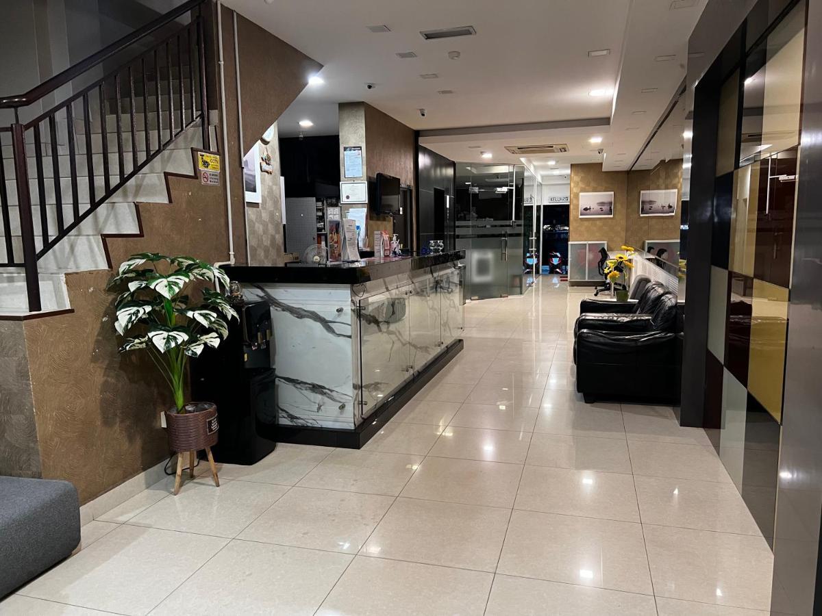 Signature Hotel Куантан Экстерьер фото