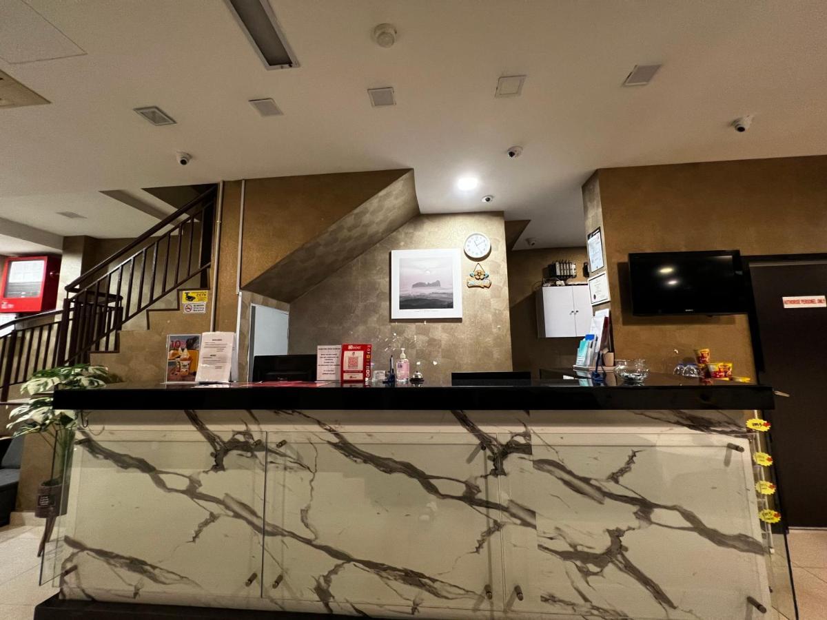 Signature Hotel Куантан Экстерьер фото